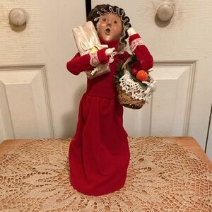 Festive 1997 Byers Choice Lady Caroler